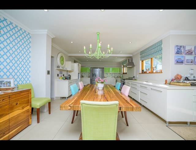 6 BEDROOM FREESTANDING FOR SALE IN GLENWOOD
